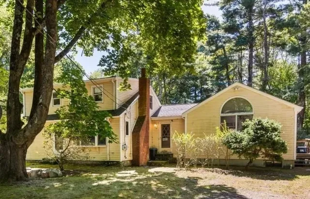 $500,000 | 627 First Parish Road, Scituate, MA 02066