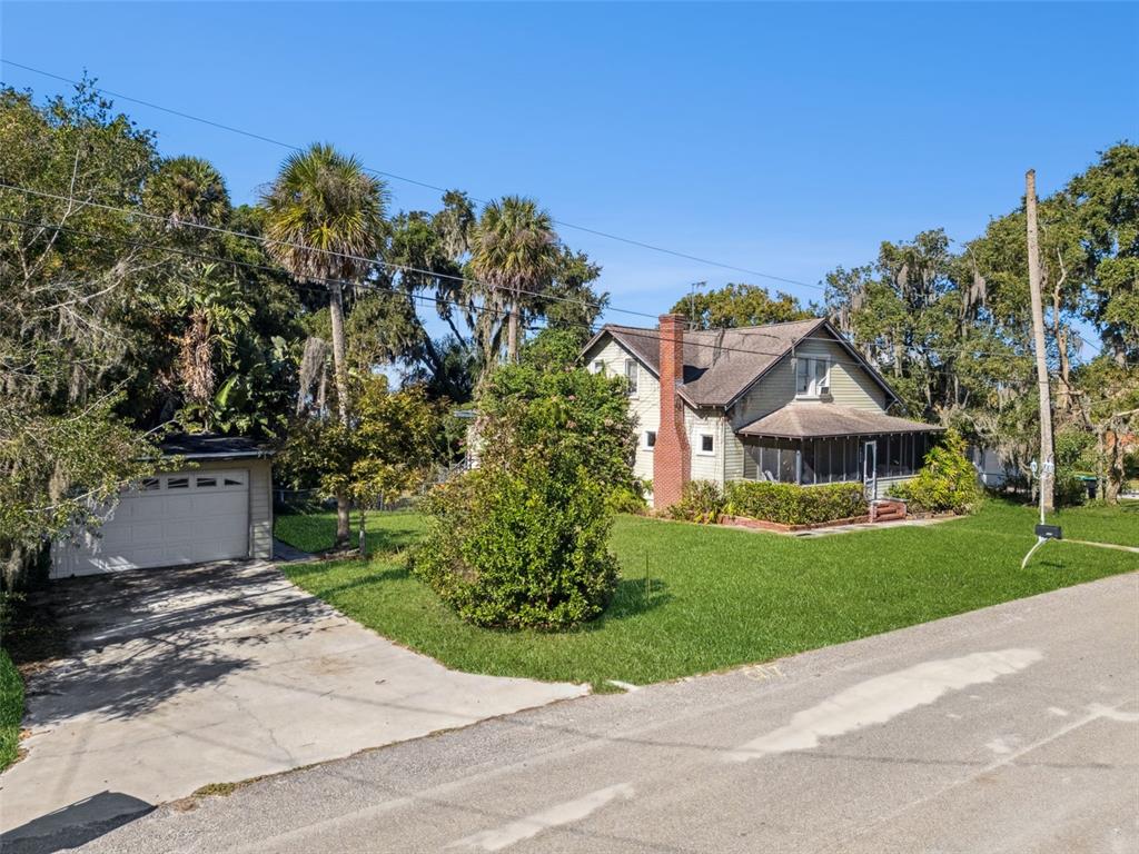 3828 Walker Road Apopka, FL 32703 - Photo 3 of 34