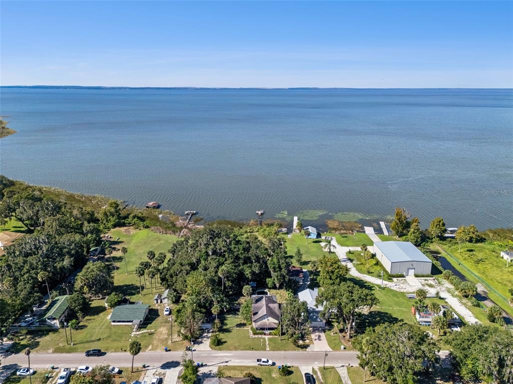 3828 Walker Road Apopka, FL 32703 - Photo 32 of 34 a view of a lake