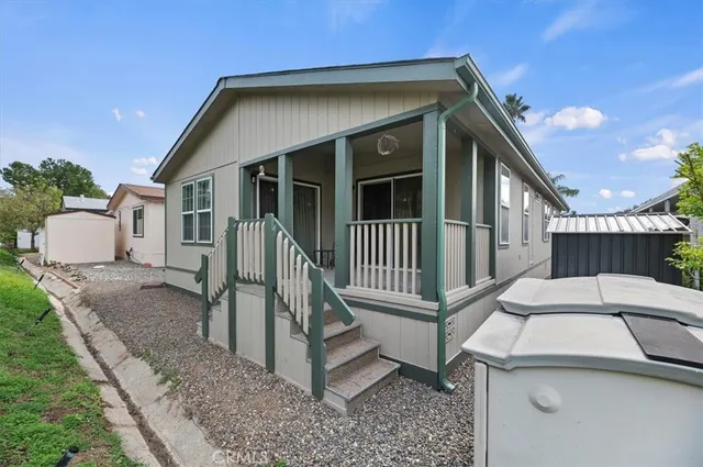 $325,000 | 31130 South General Kearny Road, Unit 147, Temecula, CA 92591