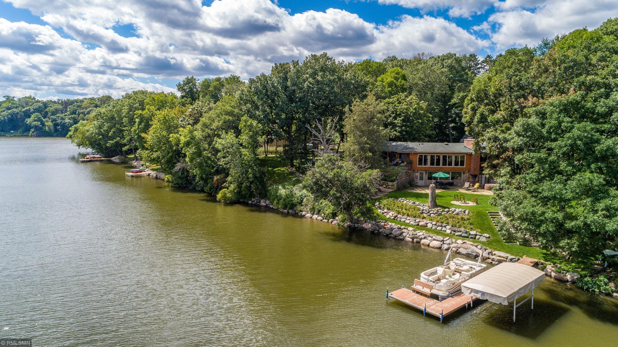 1140 Riverside Drive North Hudson, WI 54016 - Photo 4 of 57 Gallery Image 4