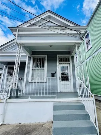 $1,600 | 705 Felicity Street, New Orleans, LA 70130