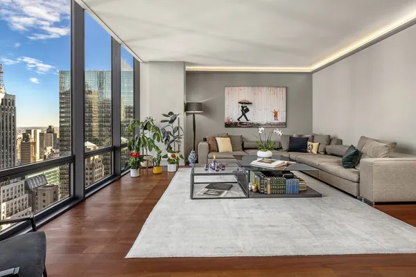 $3,425,000 | 641 5th Avenue, Unit 34B | Midtown East