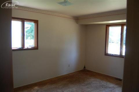 4416 Regency Road Swartz Creek, MI 48473 - Photo 17 of 18 20185847-16.JPG