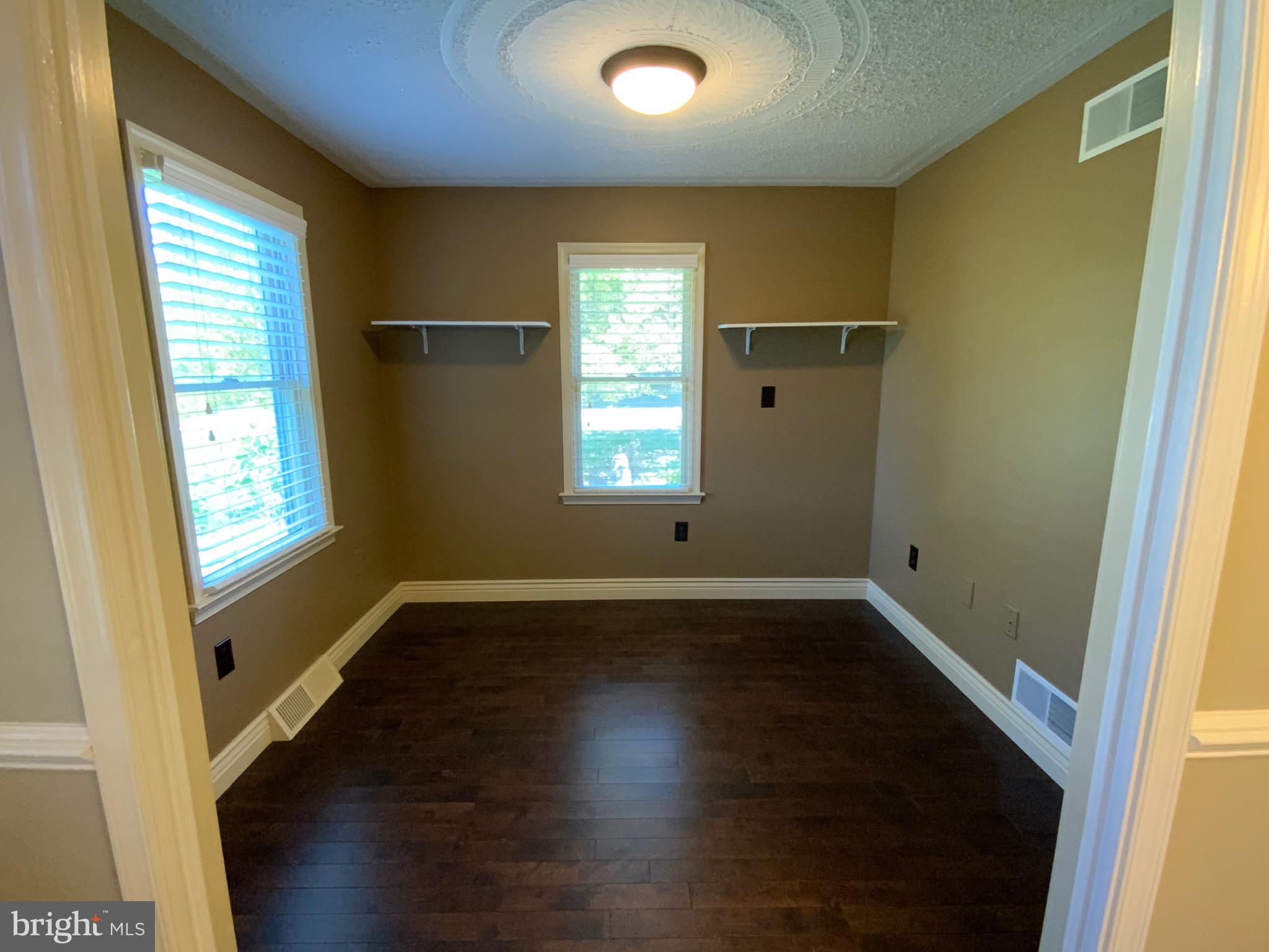 1931 Oberlin Road Middletown, PA 17057 - Photo 18 of 49 Office/Den