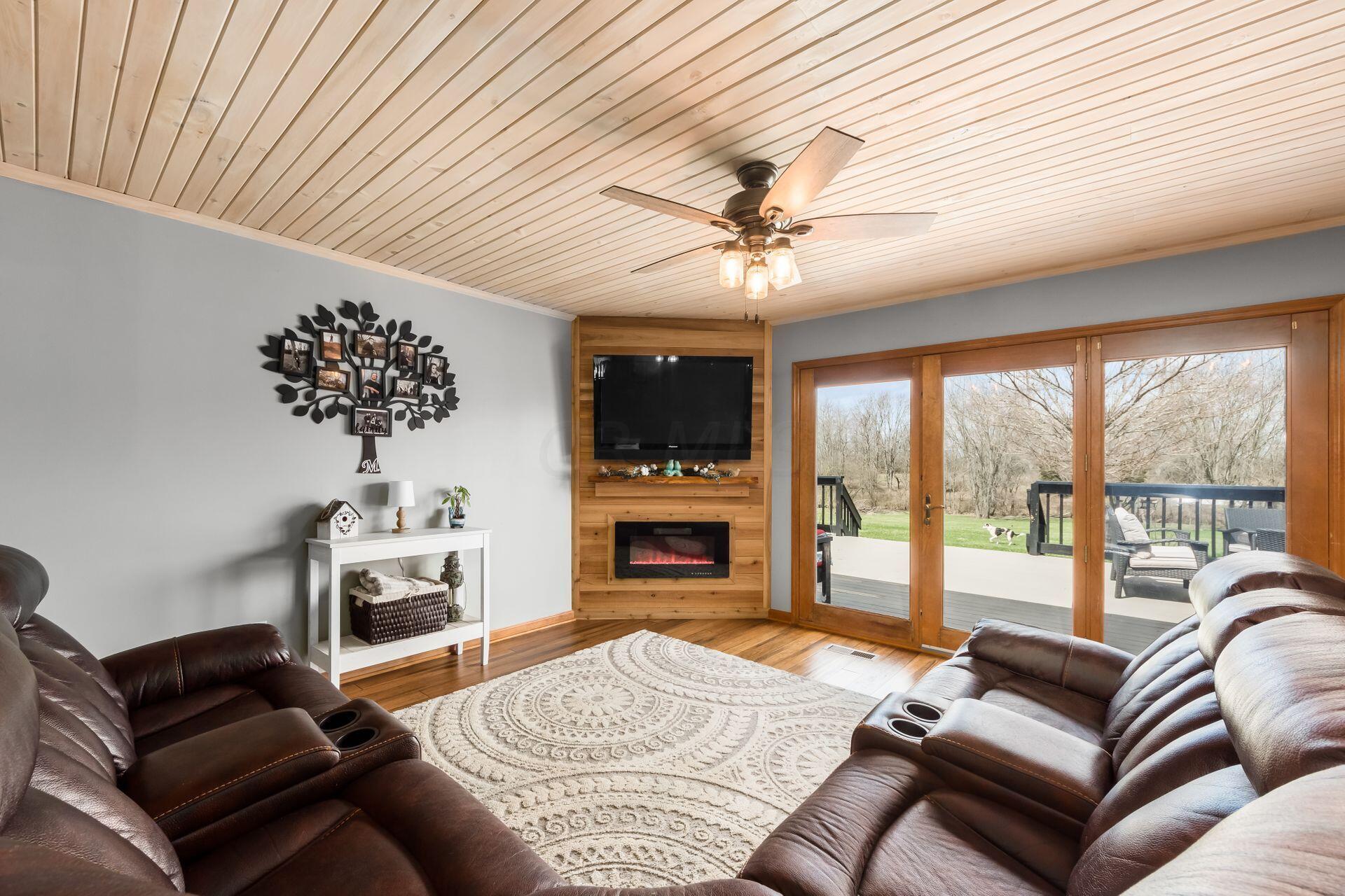 9076 Keplar-Ford Road Orient, OH 43146 - Photo 6 of 51 009_Z 9076 Keplar-Ford Rd 037