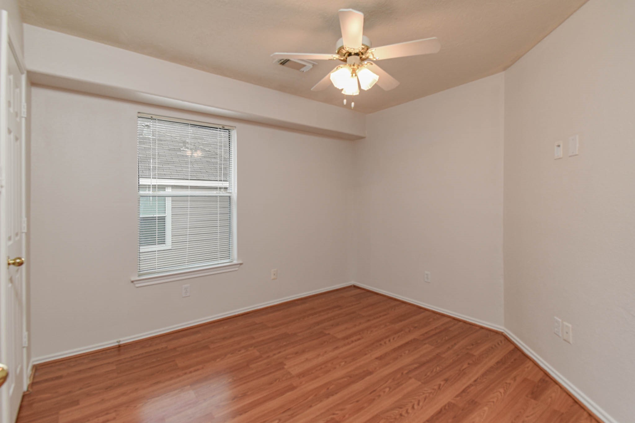 213 Summerhaze Circle Spring, TX 77382 - Photo 26 of 32 Secondary Bedroom