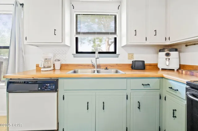 $159,999 | 1282 Holley Avenue, Chipley, FL 32428