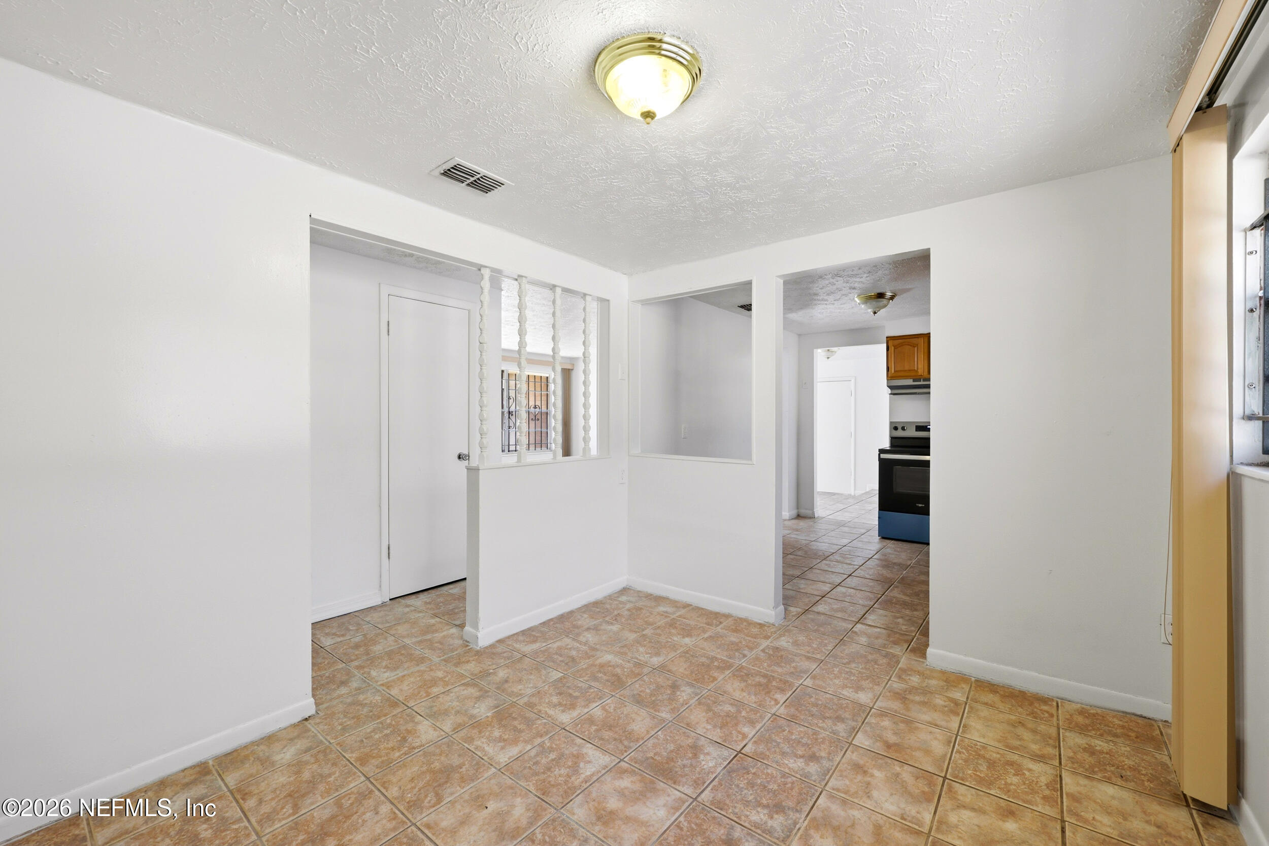 5319 Arrowsmith Road Jacksonville, FL 32208 - Photo 22 of 31 23_22 - interior