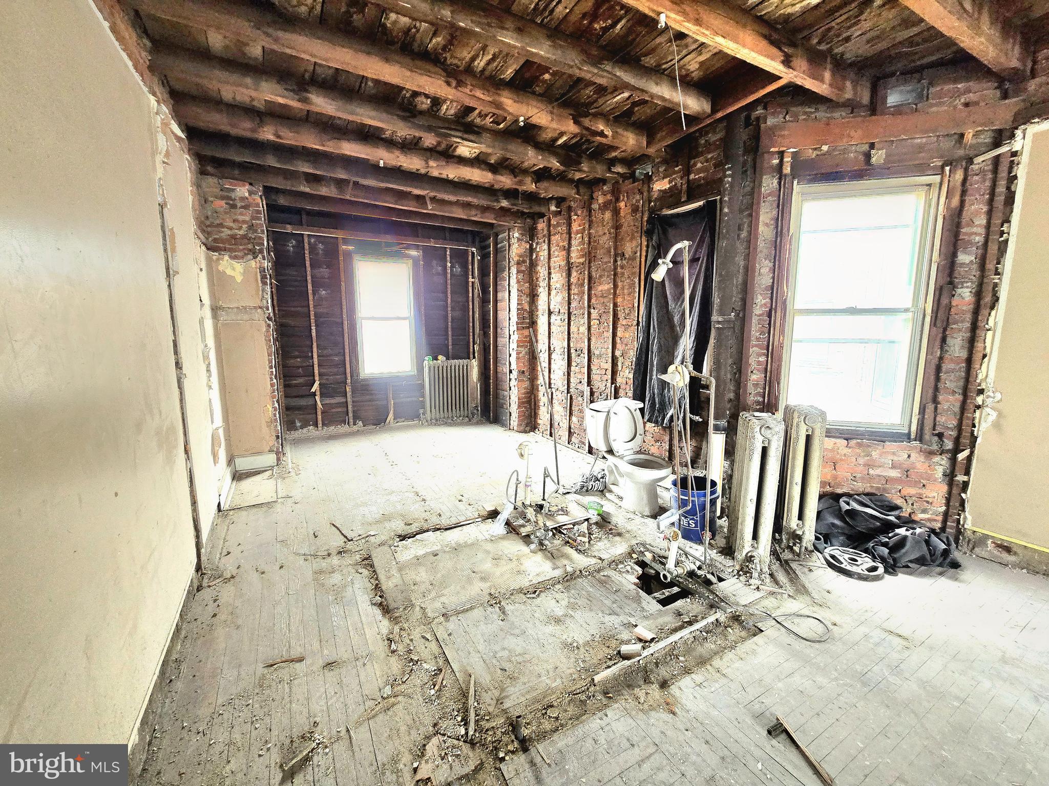 537 North Felton Street Philadelphia, PA 19151 - Photo 3 of 4