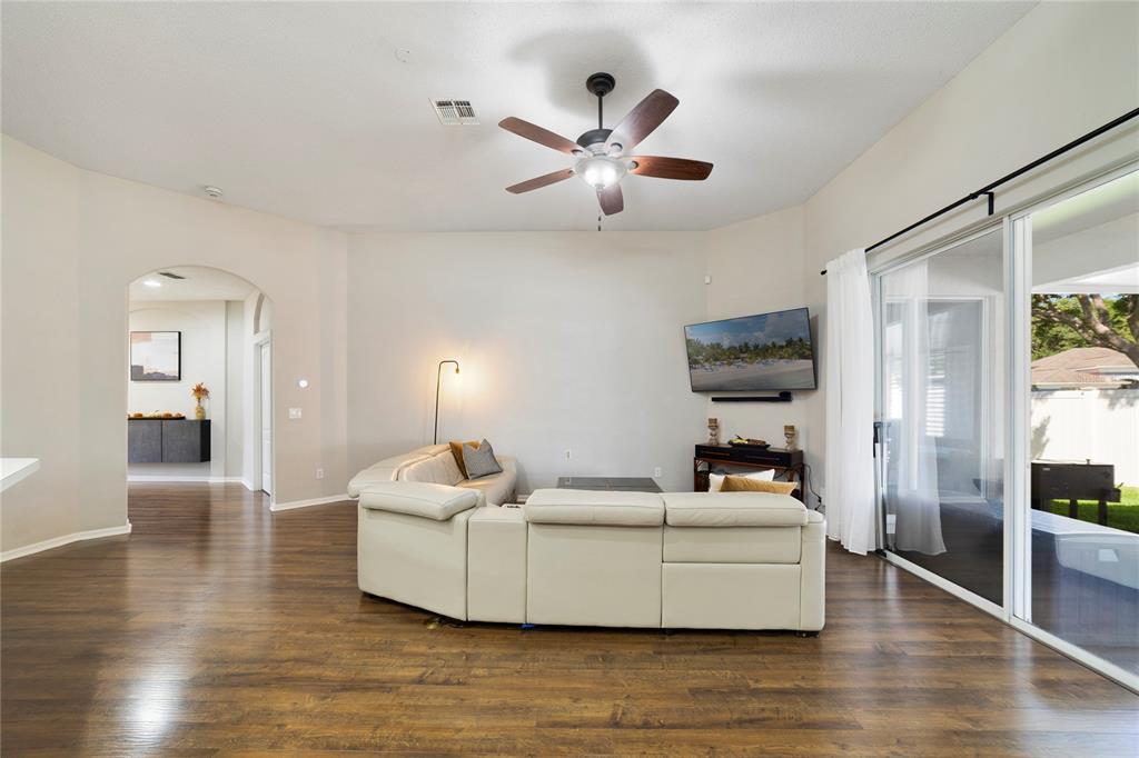 13325 Old Dock Road Orlando, FL 32828 - Photo 6 of 34 Gallery Image 6