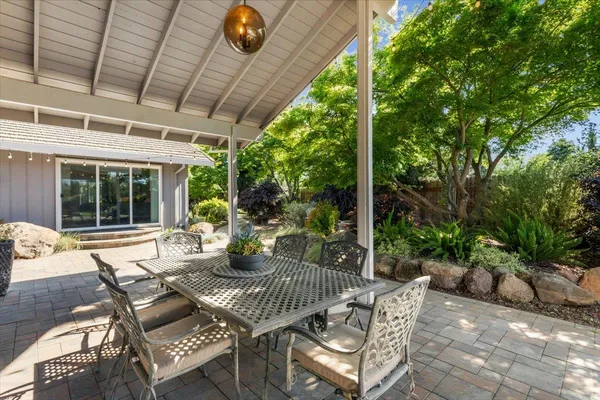 $1,225,000 | 600 Whitehall Way, Sacramento, CA 95864