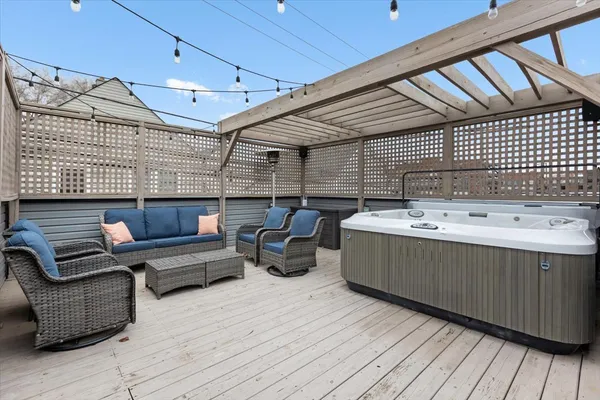 $1,650,000 | 2514 West Moffat Street, Chicago, IL 60647