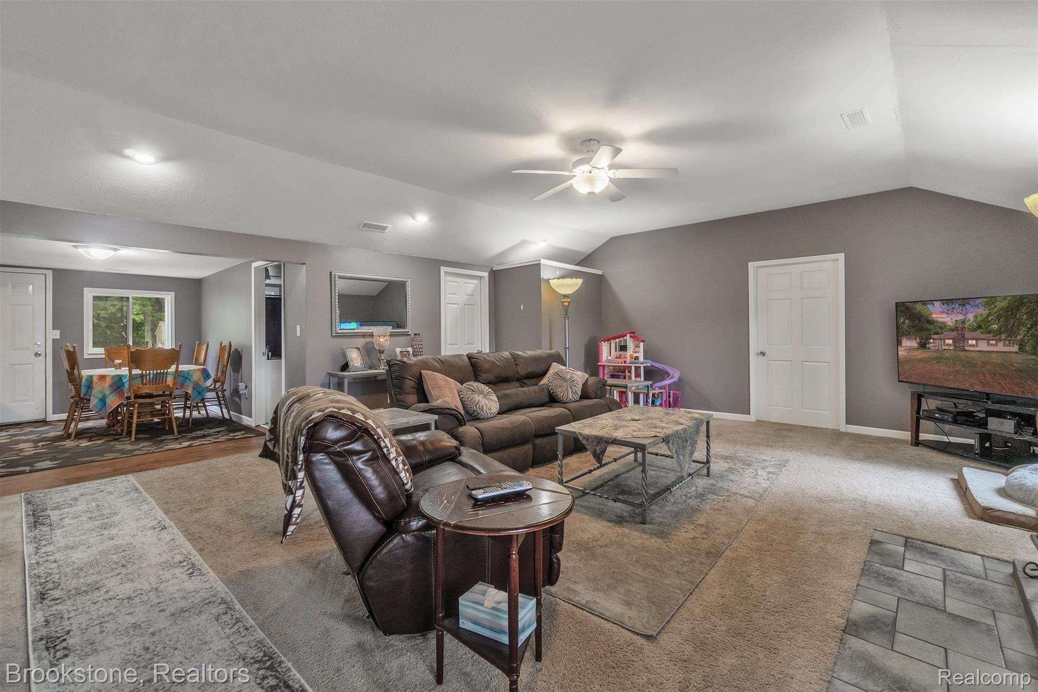 3575 West Gary Road Montrose, MI 48457 - Photo 6 of 31 07-3575 Gary Rd-Windowstill Real Estate Photography-7.jpg