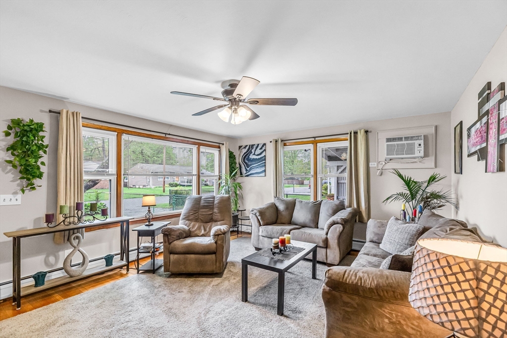 104 Mount Vernon Road Chicopee, MA 01013 - Photo 3 of 20 Gallery Image 3