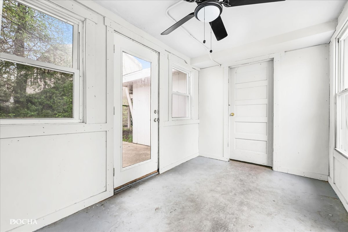 950 North Brainard Street Naperville, IL 60563 - Photo 17 of 23