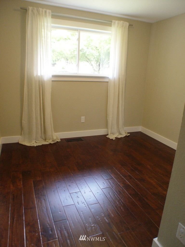 13019 Southeast 188th Place Renton, WA 98058 - Photo 11 of 15 Gallery Image 11