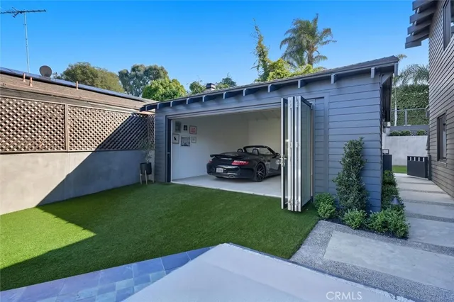 $25,000 | 1012 10th Street, Manhattan Beach, CA 90266