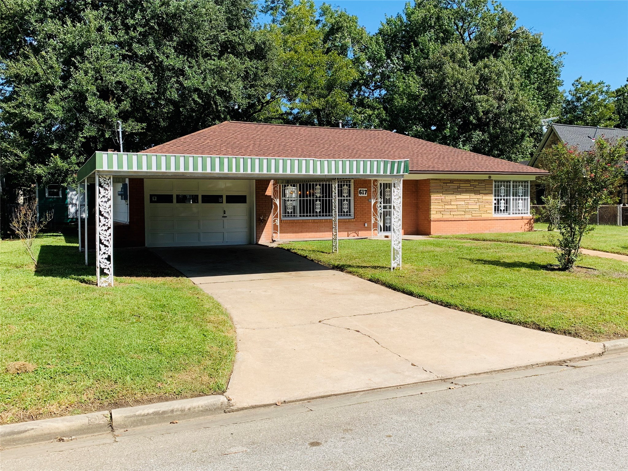 617 Graceland Street Houston, TX 77009 - Photo 1 of 19