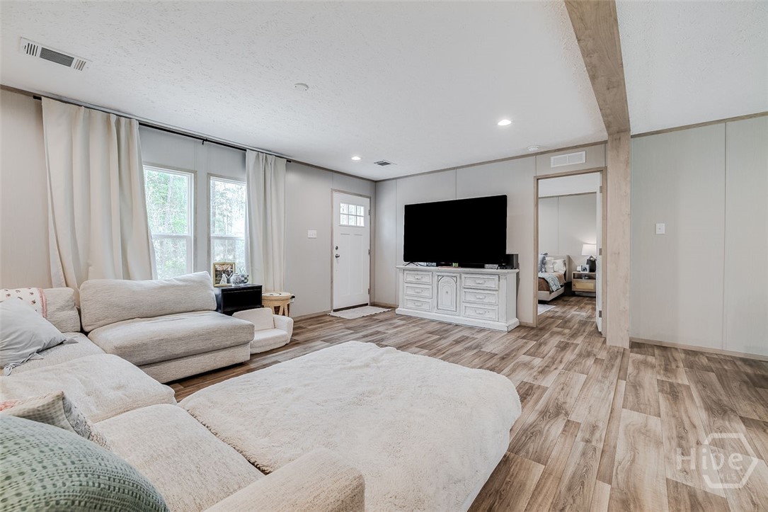 69 Babe Landon Lane Fleming, GA 31309 - Photo 7 of 48 Living Room