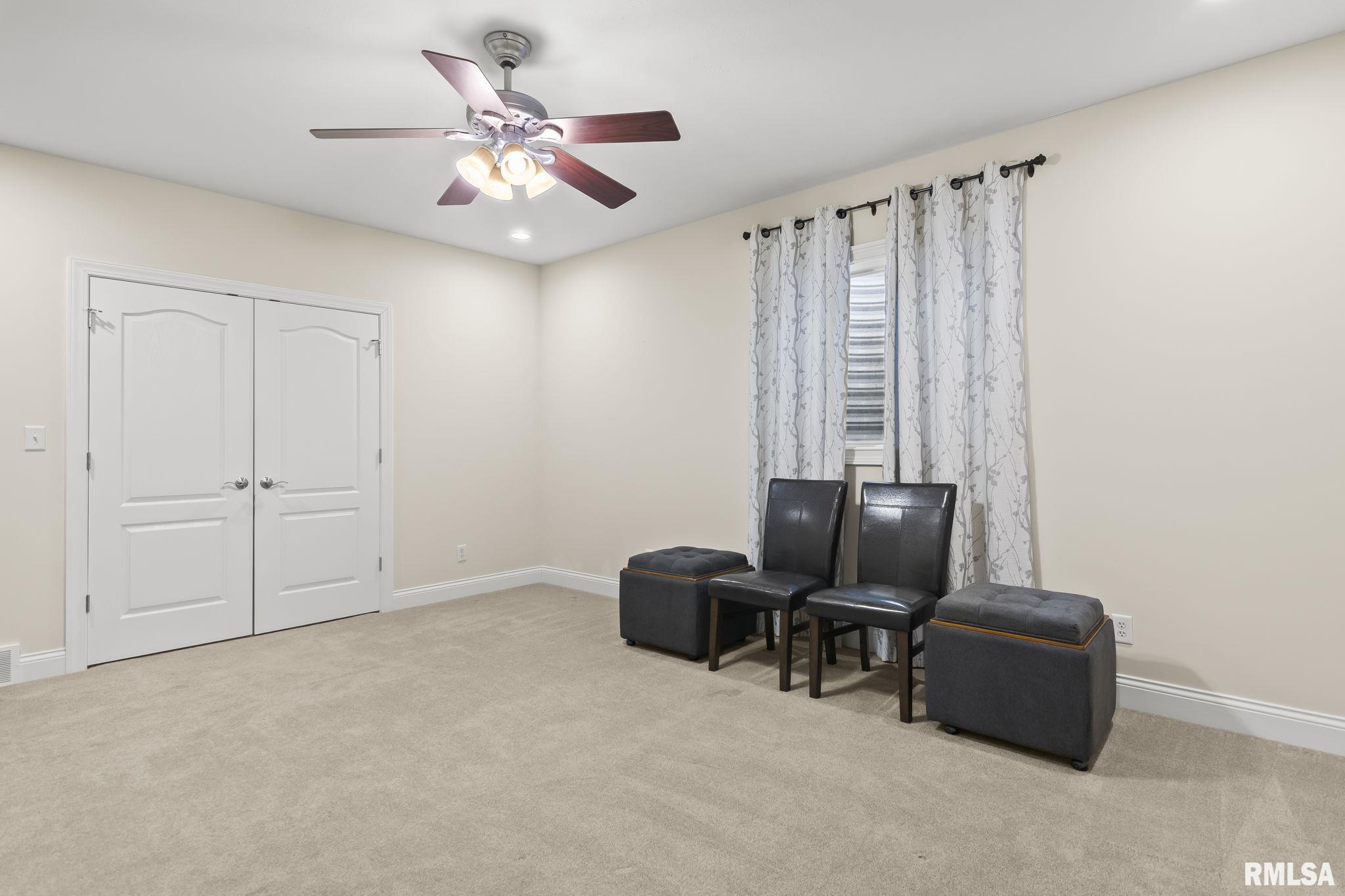 2104 Dubsdread Lane Springfield, IL 62711 - Photo 36 of 55