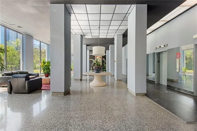 $1,600 | 215 Piedmont Avenue Northeast, Unit 1109, Atlanta, GA 30308