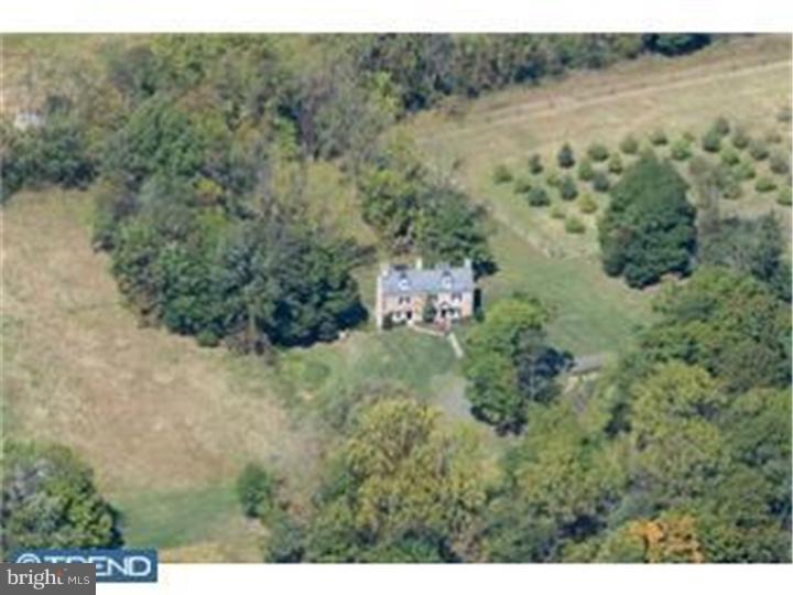 3211 North Sugan Road New Hope, PA 18938 - Photo 4 of 25 Gallery Image 4