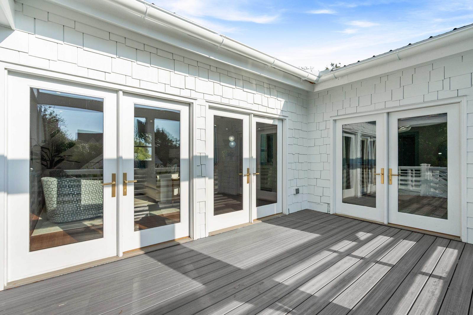 2218 Myrtle Avenue Sullivans Island, SC 29482 - Photo 22 of 29 49
