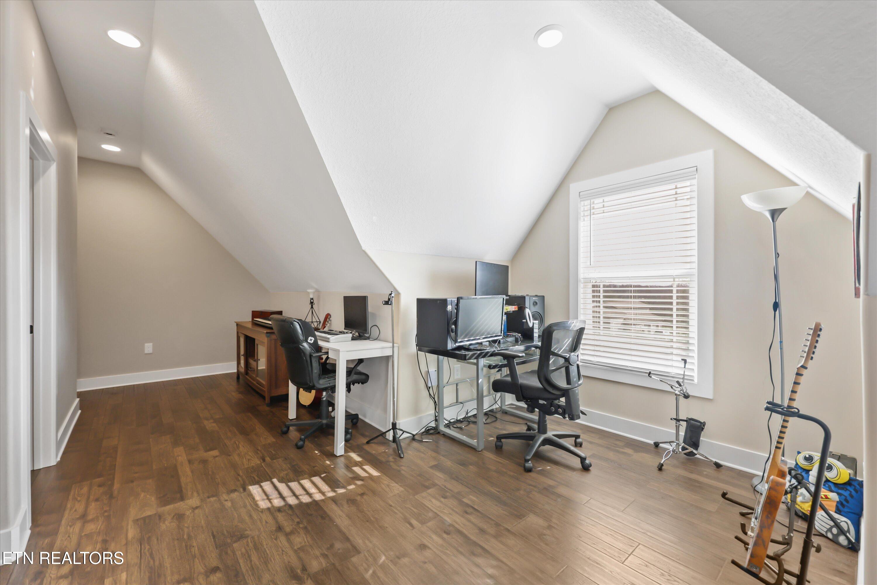 8521 Reed Drive Powell, TN 37849 - Photo 43 of 60 25-8521 Reed Dr 19