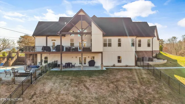 $1,749,999 | 8521 Reed Drive, Powell, TN 37849
