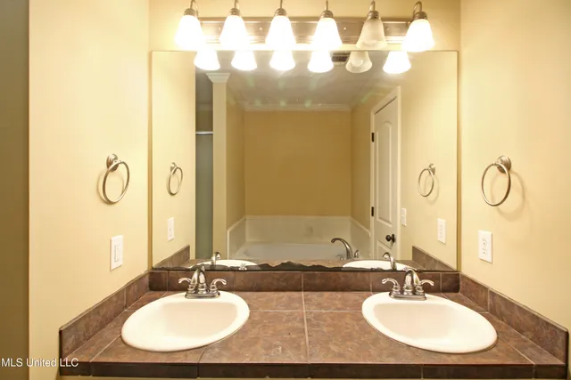 $2,350 | 810 Windlass Cove, Brandon, MS 39047