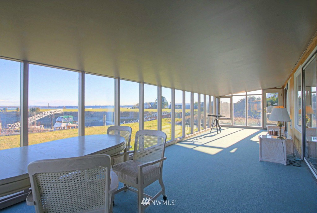 8026 Comox Road Birch Bay, WA 98230 - Photo 2 of 22 Gallery Image 2