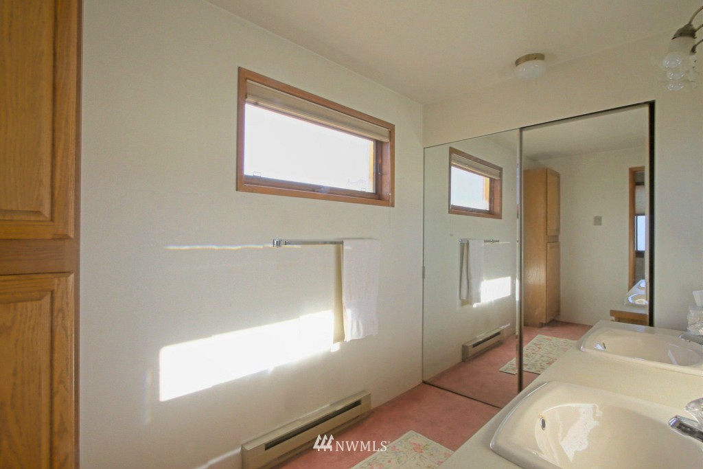 8026 Comox Road Birch Bay, WA 98230 - Photo 15 of 22 Gallery Image 15