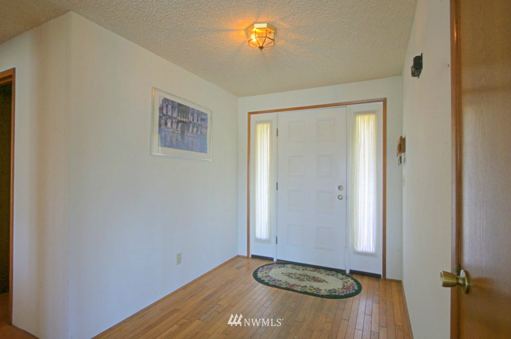8026 Comox Road Birch Bay, WA 98230 - Photo 17 of 22 Gallery Image 17
