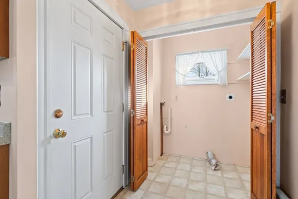 $575,000 | 9 Blinns Court, Taunton, MA 02780