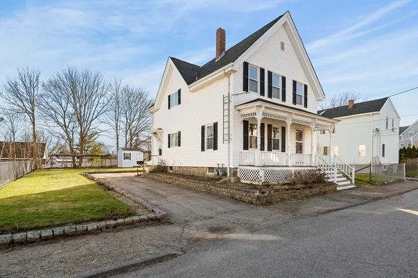 $575,000 | 9 Blinns Court, Taunton, MA 02780
