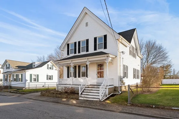 $575,000 | 9 Blinns Court, Taunton, MA 02780