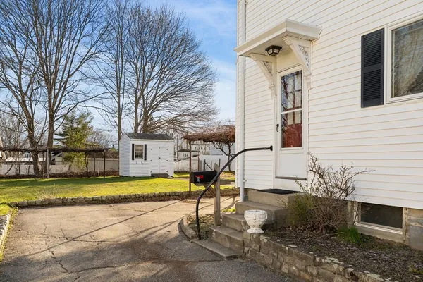 $575,000 | 9 Blinns Court, Taunton, MA 02780