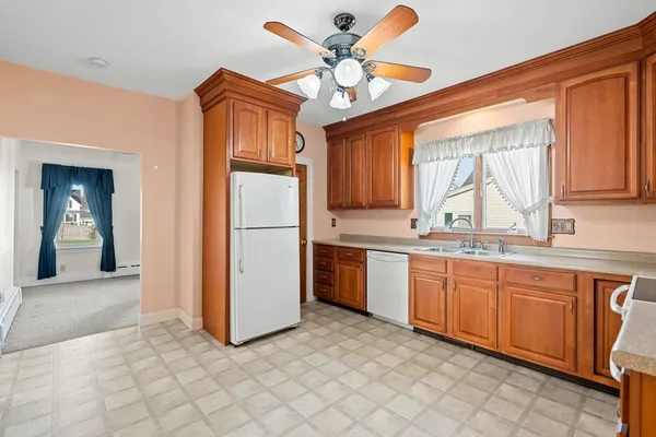 $575,000 | 9 Blinns Court, Taunton, MA 02780