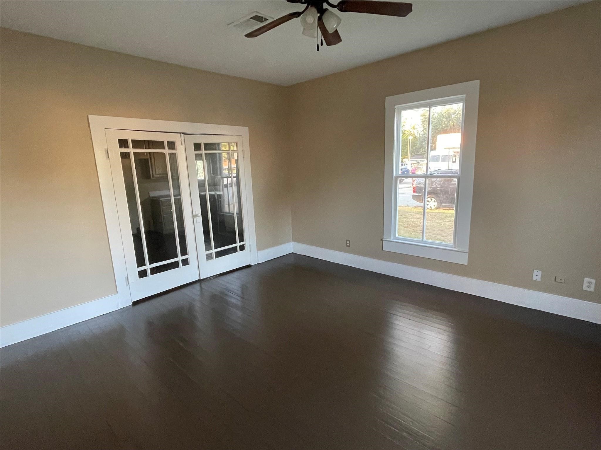 405 10th Street Hempstead, TX 77445 - Photo 3 of 14