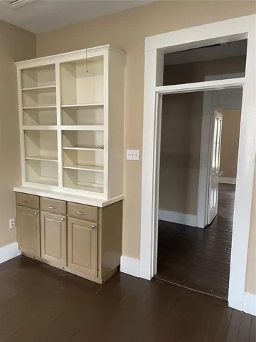 $1,500 | 405 10th Street, Hempstead, TX 77445