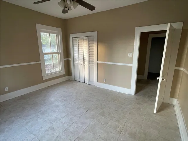 $1,500 | 405 10th Street, Hempstead, TX 77445