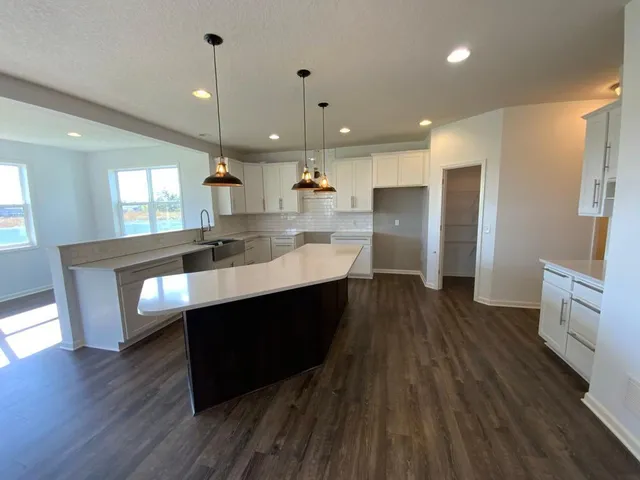 $546,500 | 7801 Winter Wheat Way, Woodbury, MN 55129