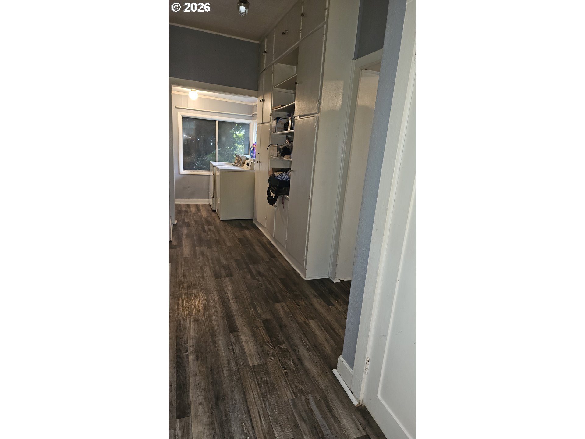 63721 Harriet Road Coos Bay, OR 97420 - Photo 10 of 21 Hallway
