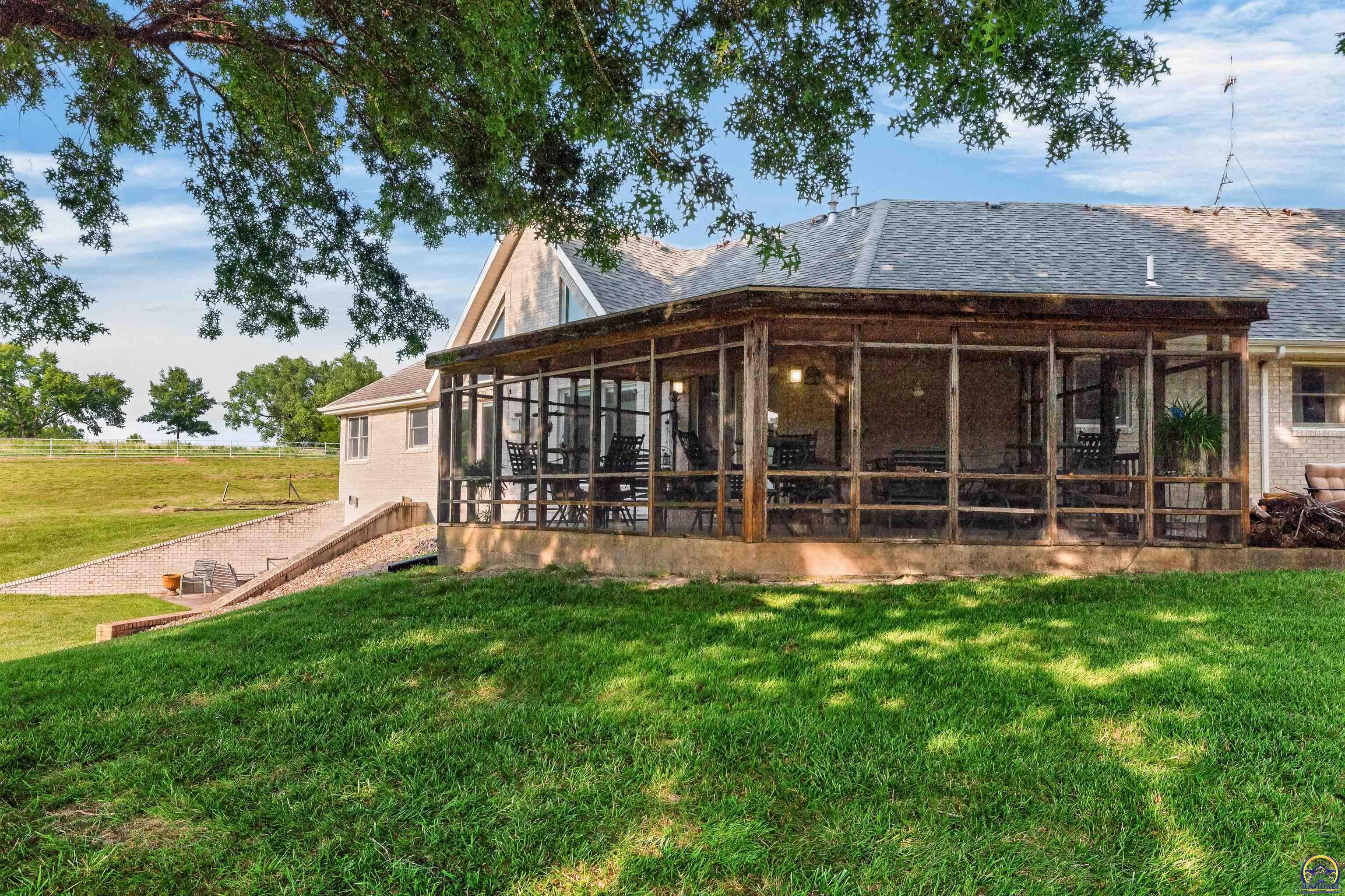 21185 R Road Holton, KS 66436 - Photo 36 of 54 Gallery Image 36