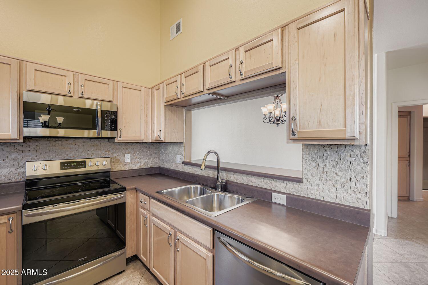 7101 West Beardsley Road, Unit 1403 Glendale, AZ 85308 - Photo 11 of 33 7101 W Beardsley RD - Web Quality - 011