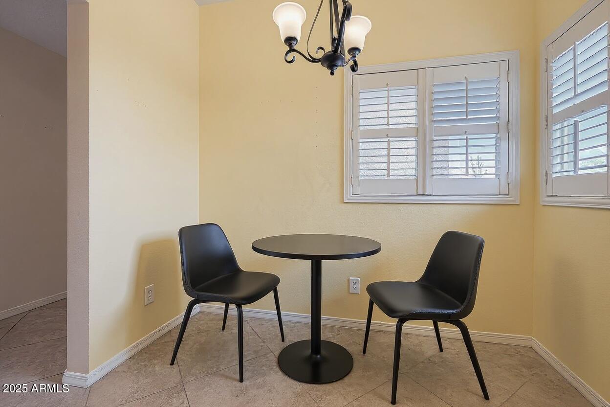 7101 West Beardsley Road, Unit 1403 Glendale, AZ 85308 - Photo 15 of 33 Kitchen Eat Area