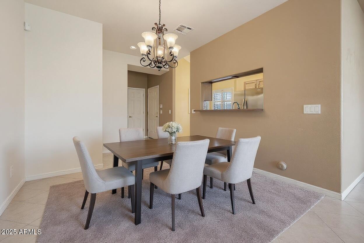 7101 West Beardsley Road, Unit 1403 Glendale, AZ 85308 - Photo 8 of 33 Dining Room Table