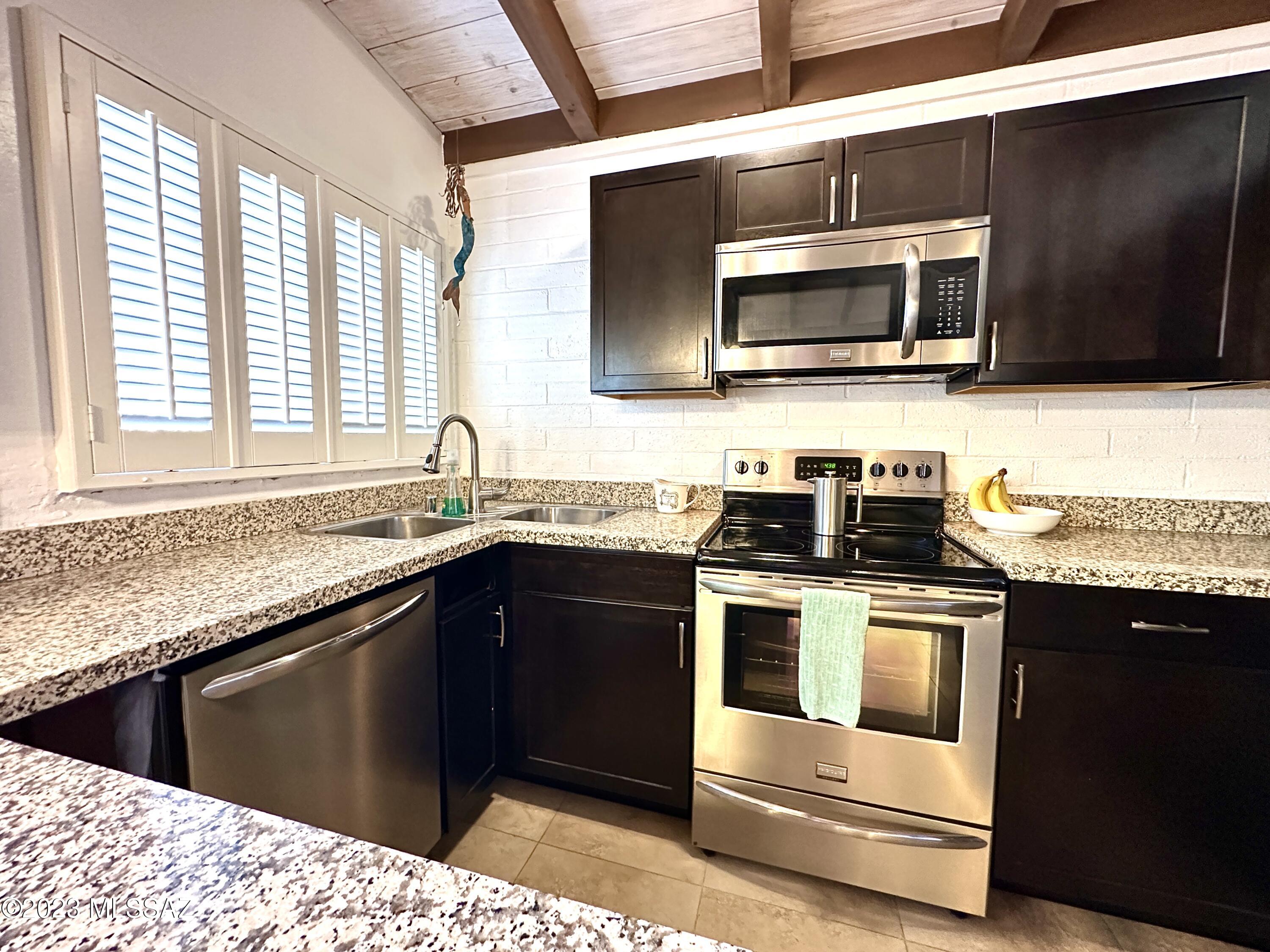 5901 North Oracle Road, Unit 27 Tucson, AZ 85704 - Photo 12 of 29