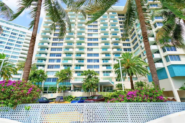 $249,000 | 1200 West Avenue, Unit PH12, Miami Beach, FL 33139